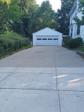 Driveway cleaning services in Port Huron.